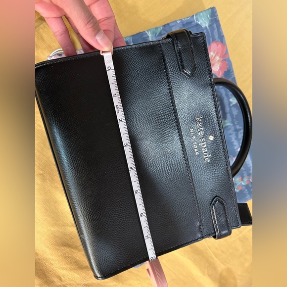 Kate Spade Elegant Black Crossbody Bag - Picture 5 of 8
